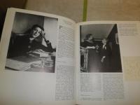 Jean Cocteau et son univers　　　仏語　ハードカバー　ヤケシミ汚難有　E5右ゆうパック送付