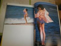 なないろ　藤谷美和子写真集　　写真渡辺達生　アートディレクション・サイトウマコト　E2右　ゆうパック送付