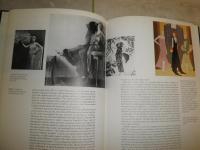 Collector's Book of Twentieth-century　 Fashion　　英書　ハードカバー　ヤケシミ汚有　E2左　送料370円