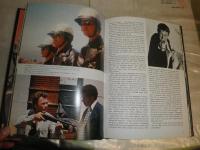 GANGSTER MOVIES　The Movie Treasury　　英書　ハードカバー　ヤケシミ少汚有　カバー裏染み有　E2左　送料370円