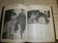 A FASHION PARADE　THE SEEBERGER COLLECTION　　英書　ハードカバー　ヤケシミ汚有　E2左