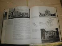IRISH ART AND ARCHITECTURE　　洋書　カバー痛汚　　小口シミ汚有　　ハードカバー　　E2左　ゆうパック送付