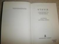 Stevie Smith   Biography　　Jack Barbera  William Mcbrien　ハードカーバー　　少汚少シミ有　送料520円　G2右