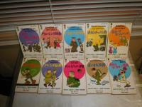 ビートルベイリーブックス　　BEETLE BAILEY　BOOKS　　全10冊セット　モートウォーカー著　ヤケシミ汚難有　　E4右上