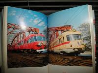 カラー日本の鉄道　　写真・廣田尚敬　　文・廣田尚敬　西尾源太郎　　山渓カラーガイド47　　ヤケシミ汚難有　E5右