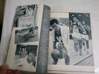 月刊陸上競技　　12巻1号　　昭和53年1月　特集・第12回福岡国際マラソン　・第3回太平洋沿岸五ヵ国陸上　・第28回全国高校駅伝各都道府県予選成績一覧　　S3下段箱