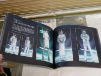 THE ART OF　TRON　LEGACY　　ディズニー映画『トロン・レガシー』の世界　ジャスティン・スプリンガー著　富永和子・富永晶子訳　初版1刷　　カバー痛難有　E1左中