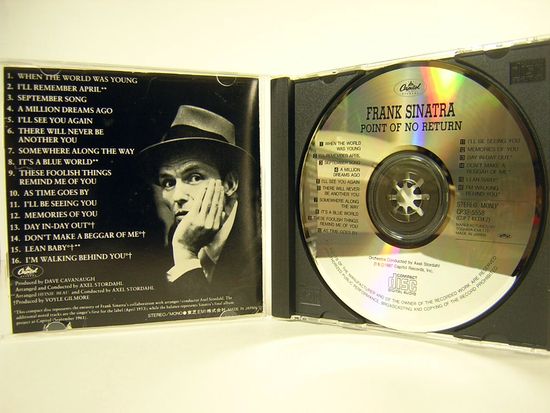 フランク・シナトラ　イン　ハリウッド1940-1964 CD 6枚組　豪華本付き フランク・シナトラ イン ハリウッド1940-1964 CD 6枚組 豪華本