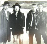 映画パンフレット　U２　魂の叫び　RATTLE AND HUM