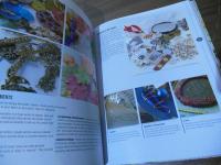 RSN:Raised Embroidery: Techniques, projects & pure inspiration (RSN series) (English Edition)