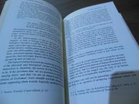 [洋書]The Return to Cosmology: Postmodern Science and the Theology of Nature