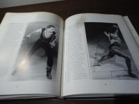 Men Dancing: Performers and Performances