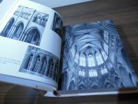 Cathedrales et Tresors Gothiques de France