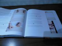 Fashion Embroidery: Embroidery Techniques and Inspiration for Haute-Couture Clothing (English Edition)