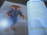 Costumed Teddy Bears: 14 Patterns for Bears in Body Suits (Creative Crafters)