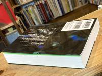 サトシ・ナカモトはだれだ？