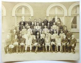 「御雇外国人」帝大教授・技師 集合写真　B.H.チェンバレン/J.コンドルほか