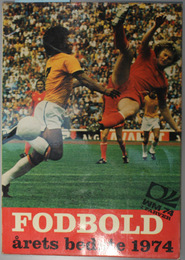 FODBOLD（丁文） ARETS BEDSTE 1974