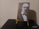Etrange étranger - Une biographie de Fernando Pessoa　不思議なよそ者　フェルナンド・ペソア伝