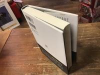 闇の中をどこまで高く