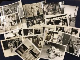 ＜映画スチール写真＞「思えば遠くへ来たもんだ」 １８枚一括（少反り）