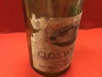 【ビンテージワイン空ボトル】CLOS VOUGEOT 1957　CHARLES NOELLAT, VITIzculteur A VOSNE-ROMANEE (COTE-D'OR)　クロ・ド・ヴージョ　生産／シャルル・ノエラ　1957年　※EMPTY  NOWASH（あえて洗浄しておりません）