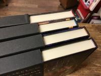 魔法の本棚　全6巻の内4冊一括　

リチャード・ミドルトン「幽霊船」（南條竹則　訳）／
A・E・コッパード「郵便局と蛇」（西崎憲　訳）／
H・R・ウエイクフィールド「赤い館」（倉坂鬼一郎、鈴木克昌、西崎憲　訳）／
ロバート・エイクマン「奥の部屋」（今本渉　訳）／