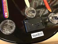 【スウォッチ　映画100周年】　swatch　100 YEARS OF CINEMA スペシャルパッケージ3本セット　デザイン／黒澤明、ペドロ・アルモドバル、ロバート・アルトマン