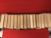【仏文】ホームメイドルリュールによる世界の名著16冊一括　(ペーパーバックを布装ハードカバー化　表紙図案はマジック)　※ヤケ多、書き込み多（元参考書？）含む　蔵印あり含む＜白い夢 アンリ・アーデル　1928　書込み多　前見返しに原本表紙貼付／現代人 フォルトゥナット・ストロウスキー　1931　書込み多／エピキュールの庭 アナトール・フランス　1921　少書込み／ヴォルテール著「ルイ14世の世紀」第1巻　1929　蔵印　線引き／ヴォルテール著「ルイ14世の世紀」第2巻　1930　蔵印／ベルデジュール J．ケッセル　1928／公法の変容 Léon Duguit　1925　前書き2ページライン／普遍的な歴史についての論考　ボシュエ　無刊記／サイエンスHの価値 ポアンカレ蔵印　1932　書込み／気候 アンドレ・モーロワ　1928　書込み／地獄　アンリ・バルビュス　無刊記／フランスの自然主義（1870－1895）  P. Marting　1930　書込み　補修／経済平和　アンリ・ハウアー　1935　線引き書込み／ノラ: La guenon devenue femme Felicien Champsaur　1929　書込み　前後見返しに原本表紙他貼付／決断のとき André Tardieu　1934　少書込み　前見返しに原本表紙貼付／Dalloz　民事訴訟法II　1931＞　