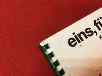 【独語絵本】eins, fünf, viele（1つ、5つ、たくさん）Květa Pacovská（チェコの画家・クヴィエタ・パツォウスカー）