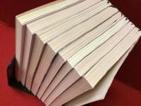 新潮文庫版芥川龍之介著作（「文豪ナビ」含む）全８冊一括　『羅生門・鼻』『地獄変・偸盗』『蜘蛛の糸・杜子春』『奉教人の死』『戯作三昧・一塊りの土』『河童・或阿呆の一生』『侏儒の言葉・西方の人』『文豪ナビ 芥川龍之介』
