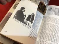 ROLAND PENROSE SCRAP BOOK　1900-1981（ローランド・ペンローズ　スクラップブック 1900-1981）　※1カット切り取り欠損あり