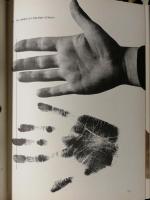 The Book Of The Hand : An illustrated history of Palmistry