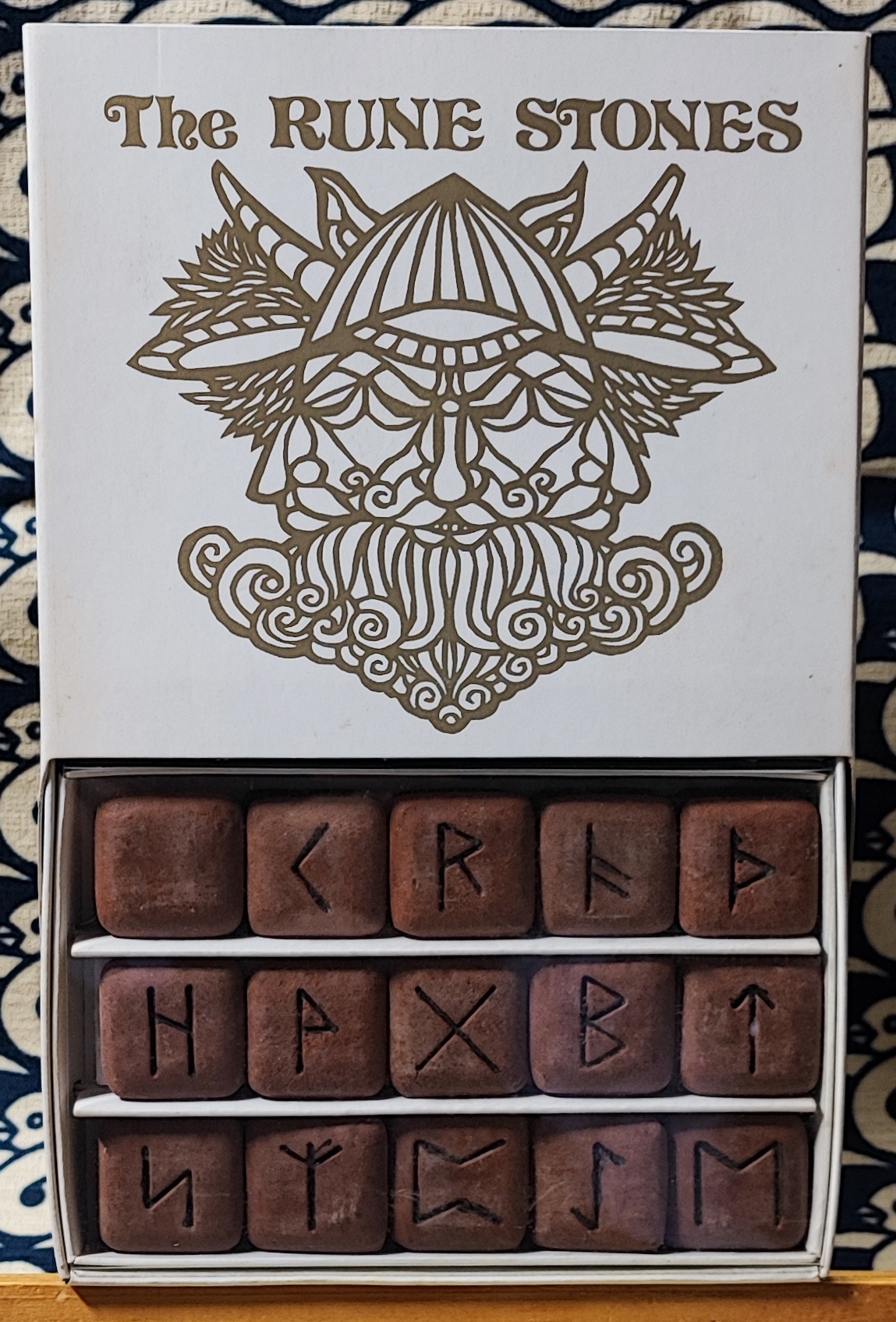 魔力伝説 ルーン・ストーン占い 古代北欧の神聖文字(D.Jason Cooper