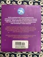1000 Dreams: Discover the Meanings of Dream Symbols, Secrets & Stories（1000 の夢: 夢のシンボル、秘密、ストーリーの意味を発見する）