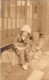 モンペ姿　絵葉書1枚