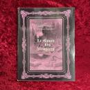 LE MUSEE DES VAMPIRES　洋書