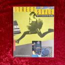Street Style: British Design in the 80's 洋書