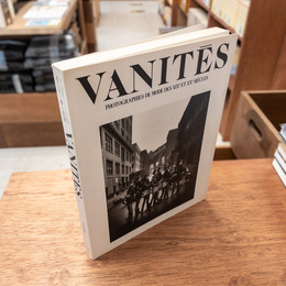 VANITES 19～20世紀ファッション写真展 モード 夢と欲望