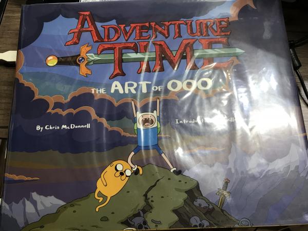アドベンチャー タイム Adventure Time The Art Of Ooo 設定資料集 Pendleton Ward 著 Chris Mcdonnell 著 平井の本棚 古本 中古本 古書籍の通販は 日本の古本屋