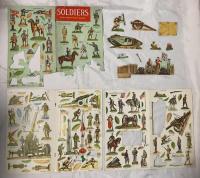 SOLDIERS　Punch-out Figures Ready to Assemble　「兵士： 組み立て式のパンチアウトフィギュア」