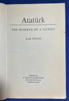 英文書　『Atat〓rk　THE REBIRTH OF A NATION』　アタテュルク　国家の再生