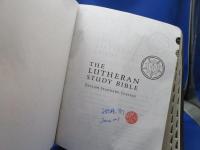 The Lutheran Study Bible　 Leather　　研究用聖書　ルター　洋書　