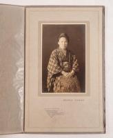 【古写真】明治末〜大正期 写真館台紙付写真3枚
横須賀軍港・衣笠写真館（H. KINUGASA）／TANAKA PHOTOGRAPHER（広島・中島本町）