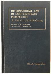 International Law in Contemporary Perspective: Public Order of the World Community (英語版 ) ハードカバー 