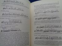 音楽書/英文/ヴァイオリン/カール・フレッシュ/ヴァイオリンのフィンガリング/Violin Fingering: Its Theory and Practice/Carl Flesch　
