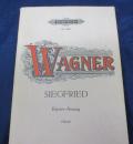 輸入楽譜/ヴォーカル譜/ワーグナー/ジークフリート/WAGNER/SIEGFRIED/
/PETERS/大きさ縦約26cm×横約19cm/354P/