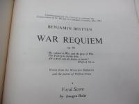 輸入楽譜/ヴォーカル譜/ベンジャミン・ブリテン/戦争レクイエム OP66/BENJAMIN BRITTEN/WAR REQUIEM/大きさ縦約31cm×横約23cm/179P/表紙、裏表紙欠（後付けの補修有。）