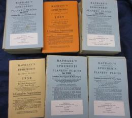 洋書/Raphael's Astronomical Ephemeris of the Planets' Places for1860-1989 年まで揃129冊セット/天体運行 ラファエル/西洋占星術