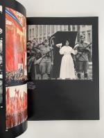 3. WELTAUSSTELLUNG DER PHOTO GRAPHIE　UNTERWEGS
ZUM（第3回　世界写真展　楽園への道）図録
PARADIES（第3回世界写真展　楽園への道）図録